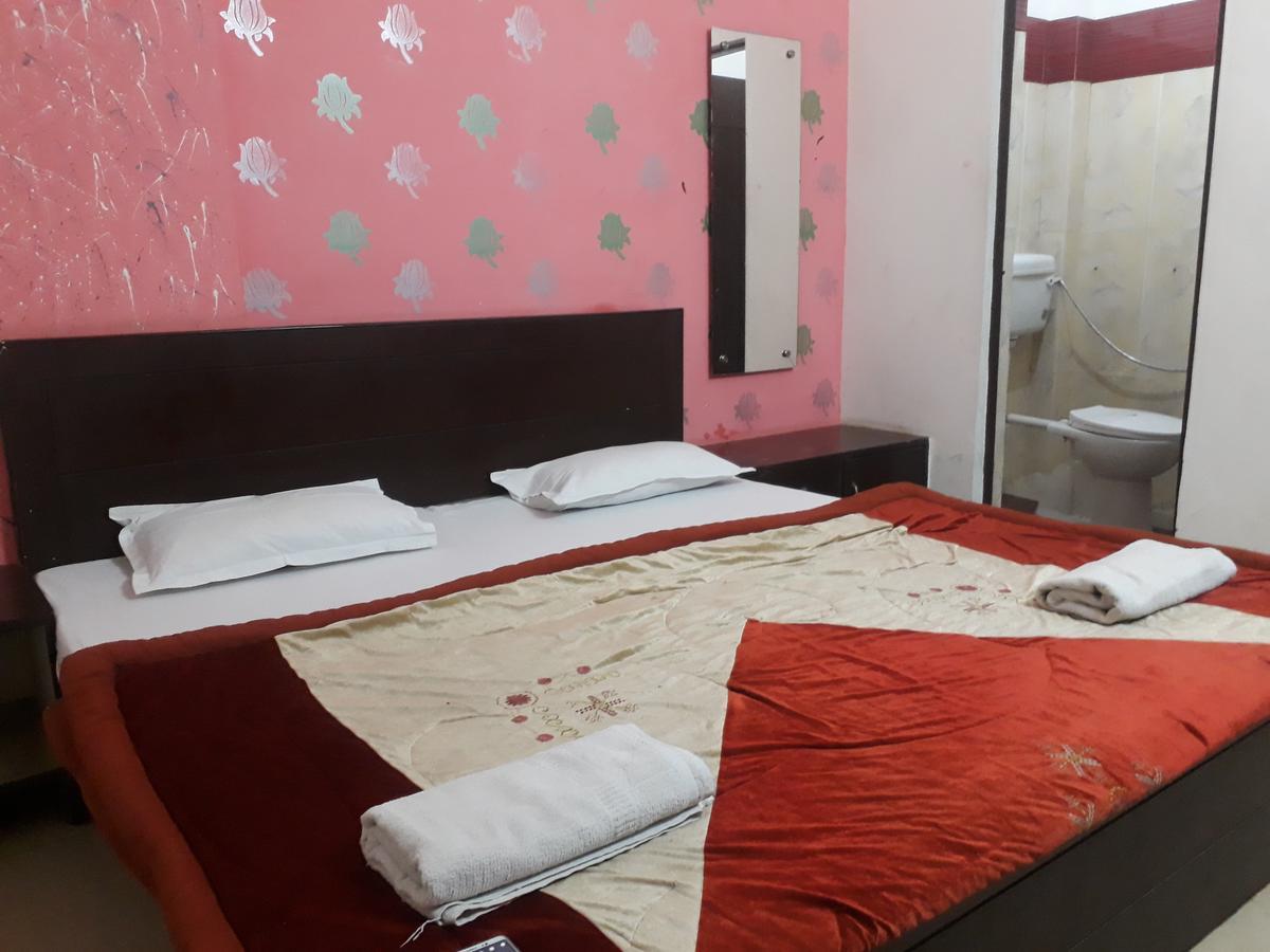 Hotel Aashiyana Agra  Exterior photo